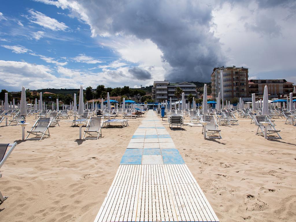 Manè Boutique Hotel Roseto Degli Abruzzi Extérieur photo